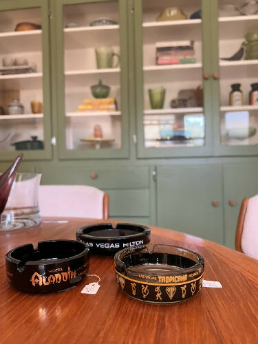 vintage vegas ash trays
