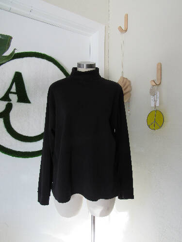 1990s Black Trend Basics Turtleneck