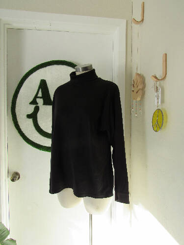 1990s Black Trend Basics Turtleneck