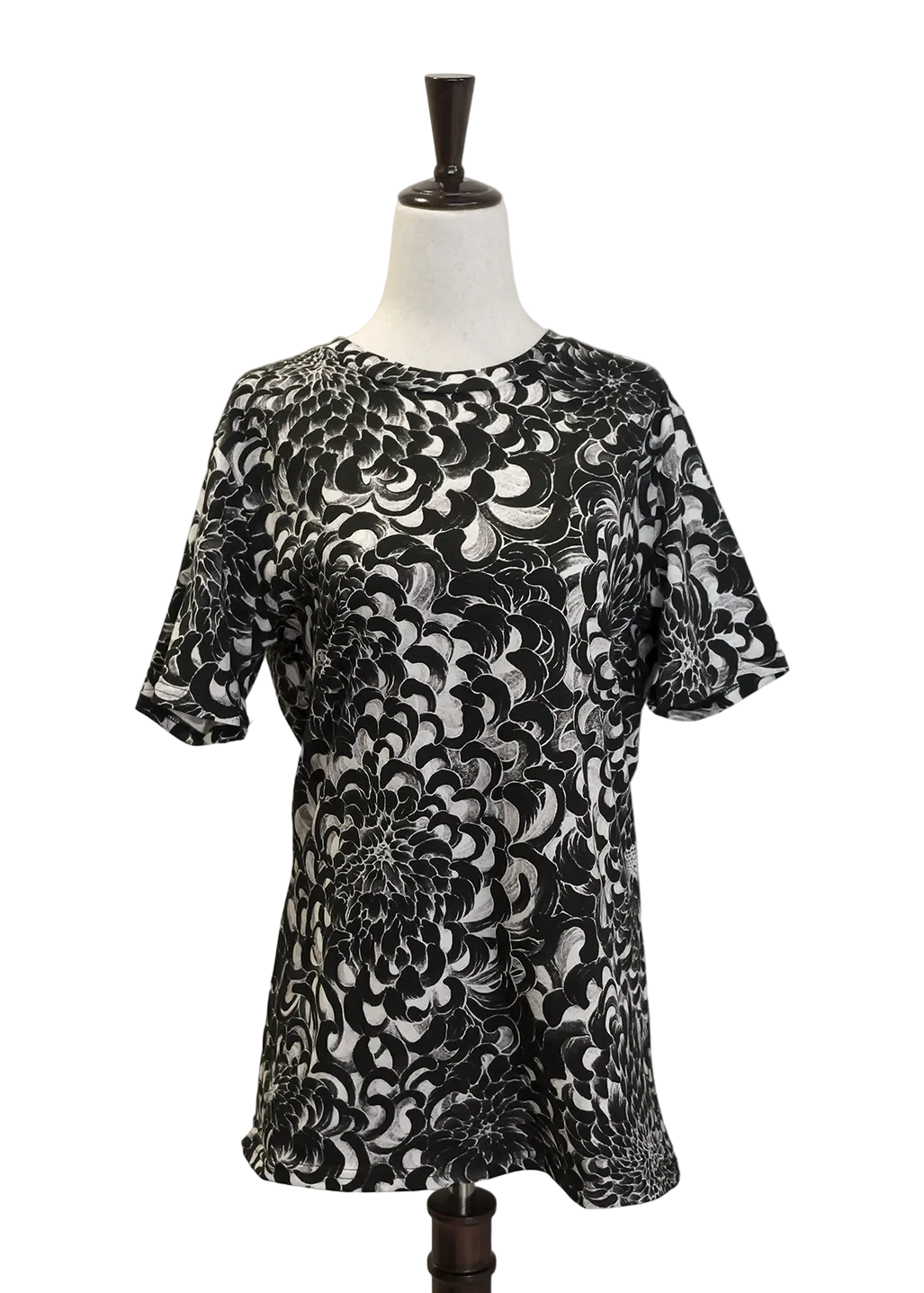 Black Chrysanthemum - Limited Edition T-Shirt