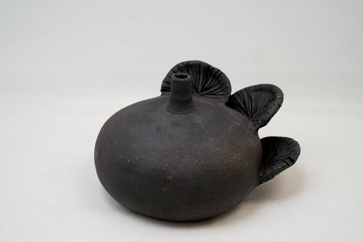 Mini Black Ceramic Mushroom Bud Vase – 4"