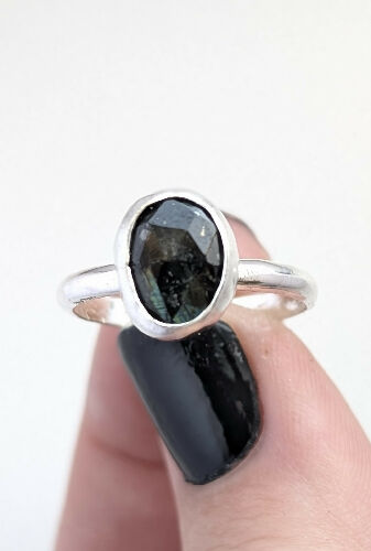 Nuumite Ring, Size 7.5