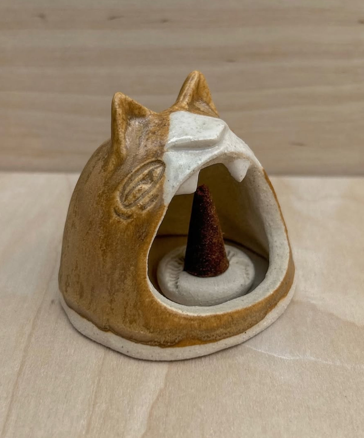 Open Mouth Cat Cone Incense Burner