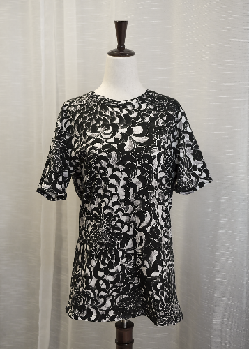 Black Chrysanthemum - Limited Edition T-Shirt