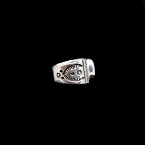Onyx Cigar Ring {10}