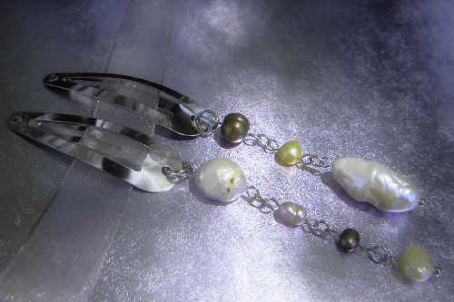 Pearl Strand Hair Clips