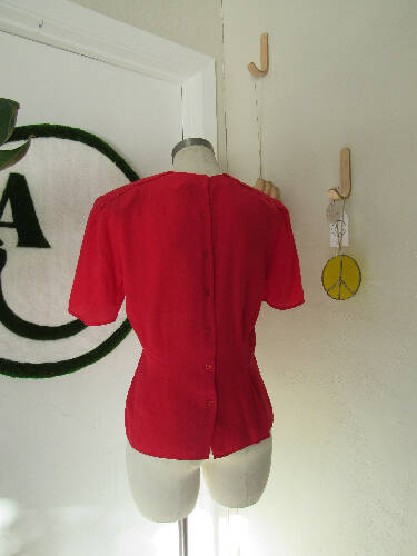 Tess Red Silk Button Back Short Sleeve Blouse Size 10